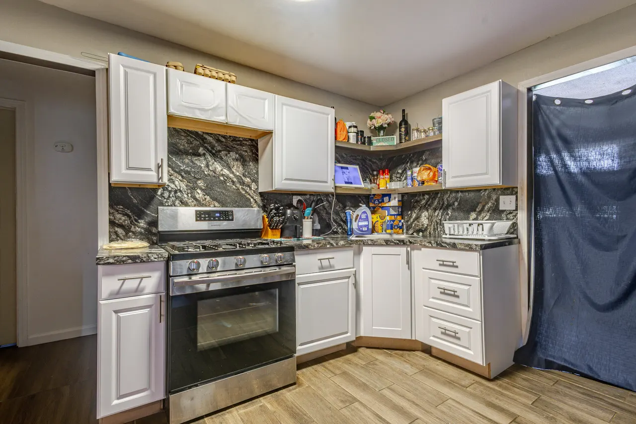 Photo 12 — 1309 W 23rd Street, Plainview, TX 79072