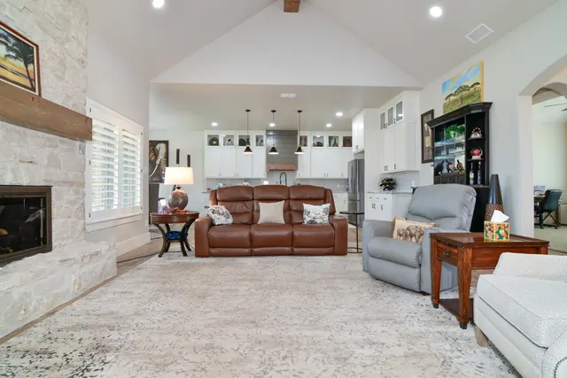 Photo 4 — 6952 102nd Street, Lubbock, TX 79424