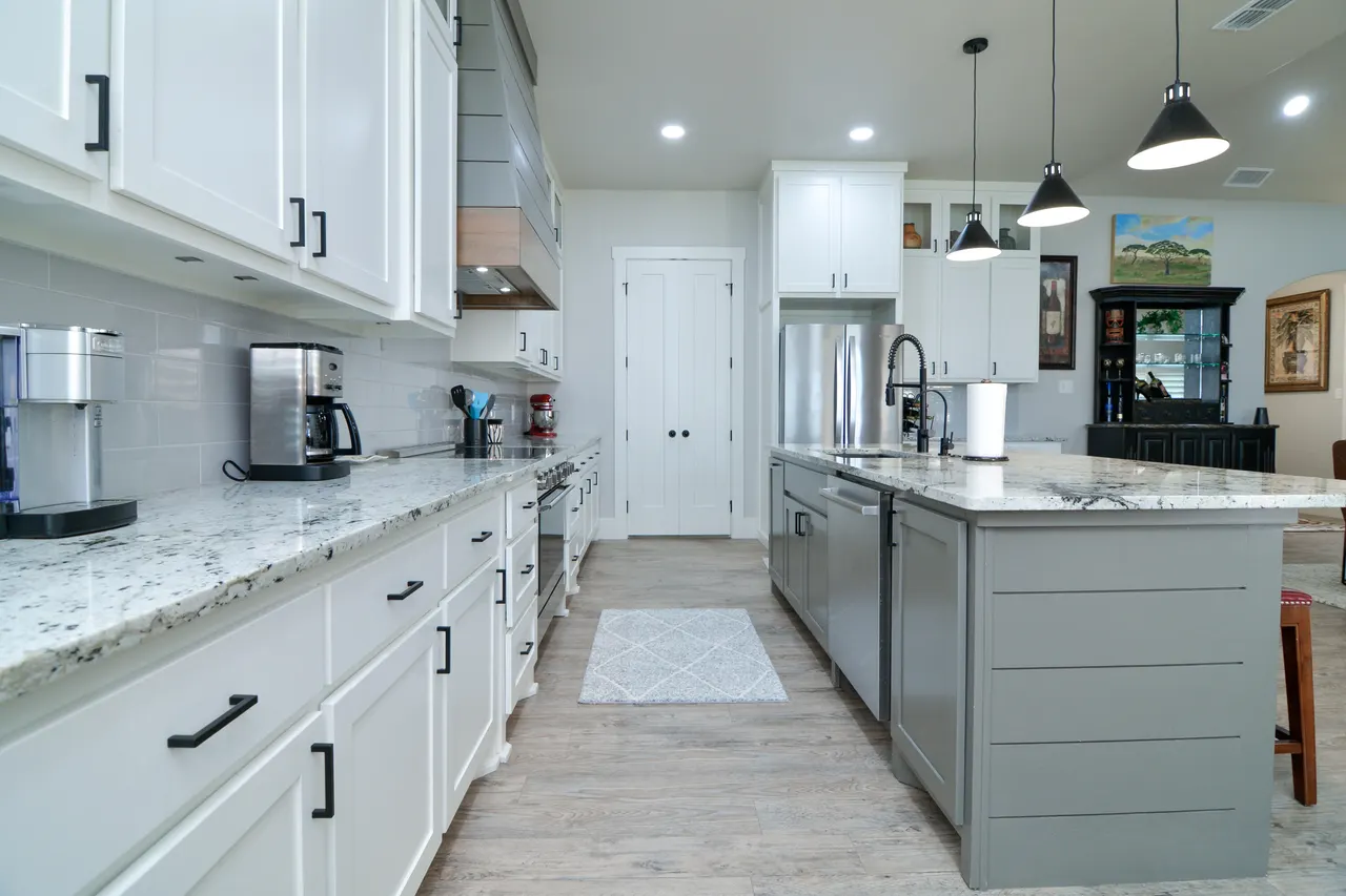 Photo 10 — 6952 102nd Street, Lubbock, TX 79424