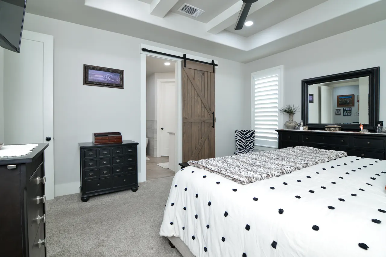 Photo 17 — 6952 102nd Street, Lubbock, TX 79424
