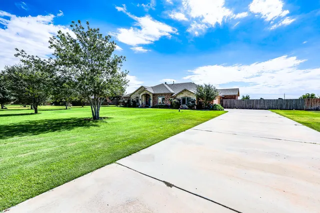 Photo 3 — 1803 County Road 7570, Lubbock, TX 79423