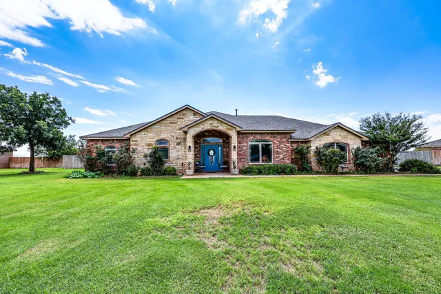 Front exterior — 1803 County Road 7570, Lubbock, TX 79423