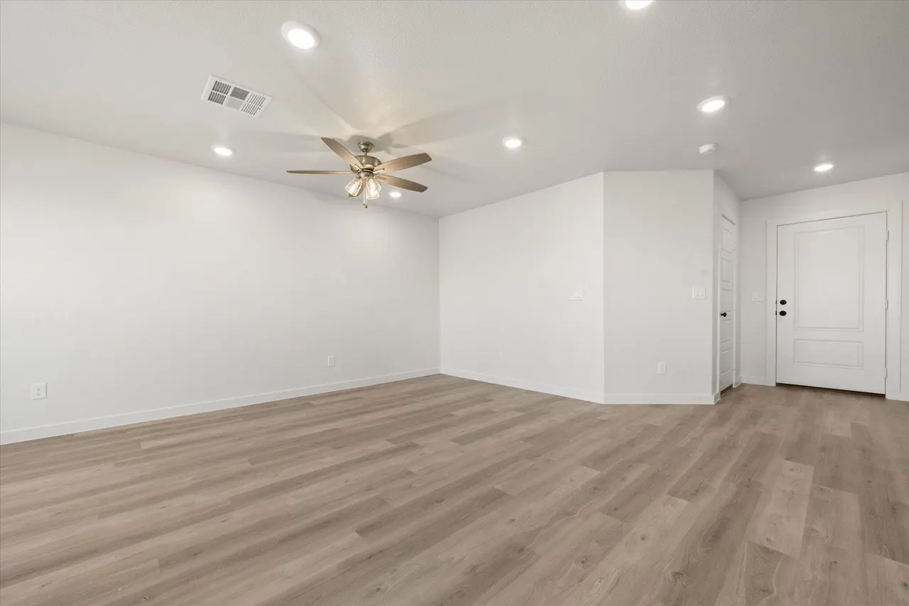 Photo 8 — 5608 Rice Street, Lubbock, TX 79416