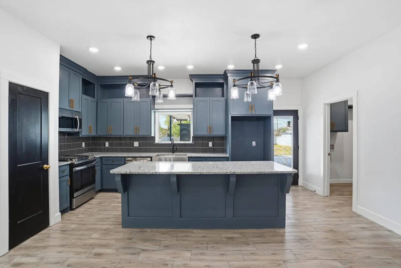 Photo 9 — 7327 19th Street, Lubbock, TX 79407