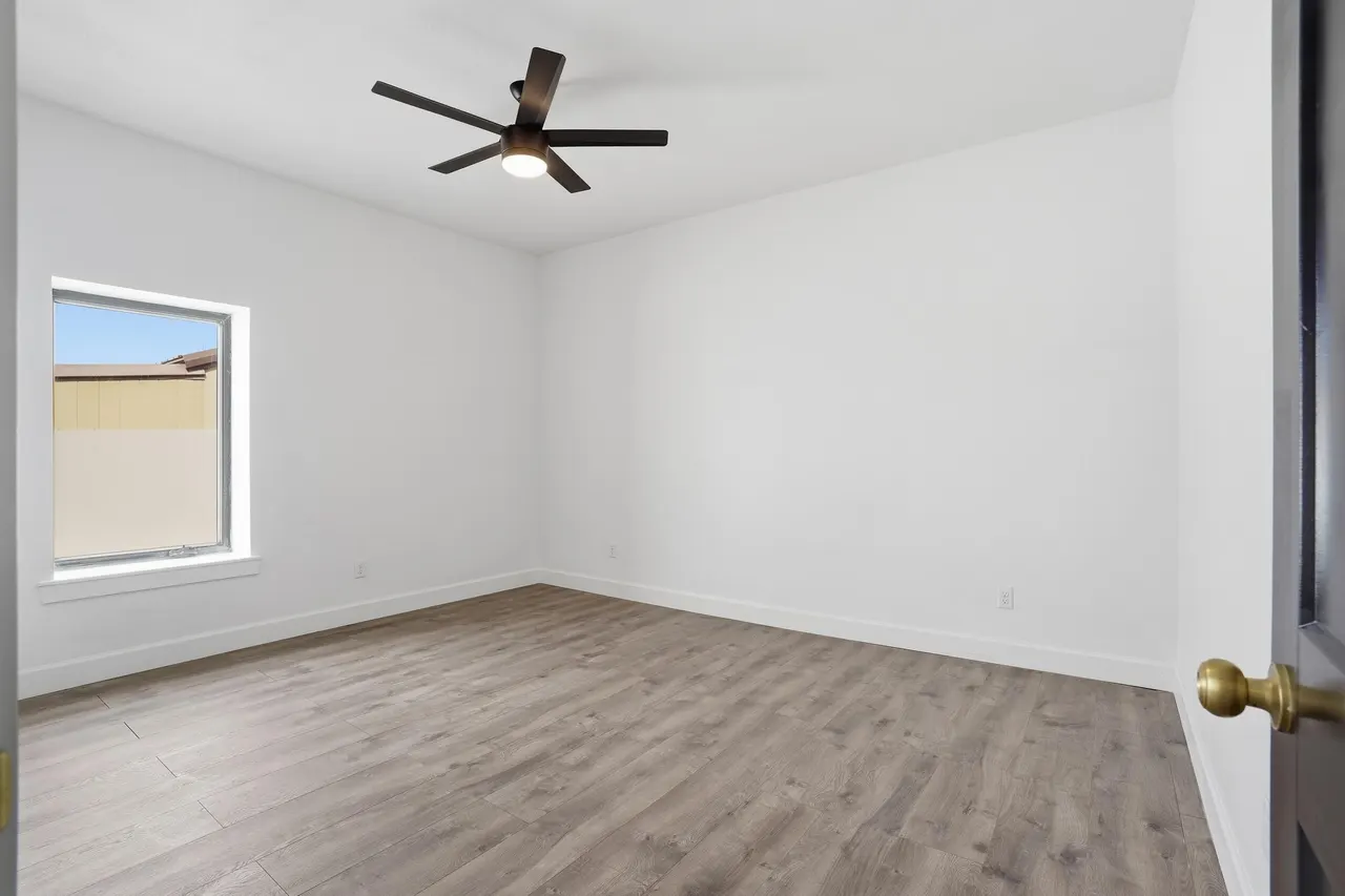 Photo 20 — 7327 19th Street, Lubbock, TX 79407
