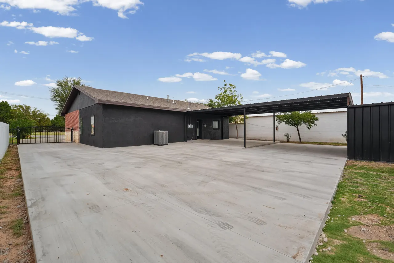 Photo 26 — 7327 19th Street, Lubbock, TX 79407