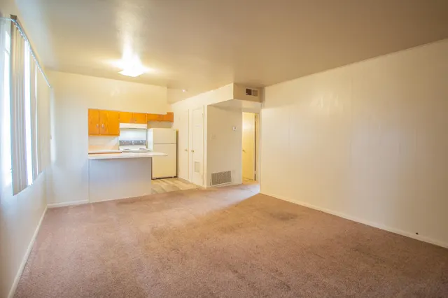 Front exterior — 2500 W 26th Street 21, Plainview, TX 79072