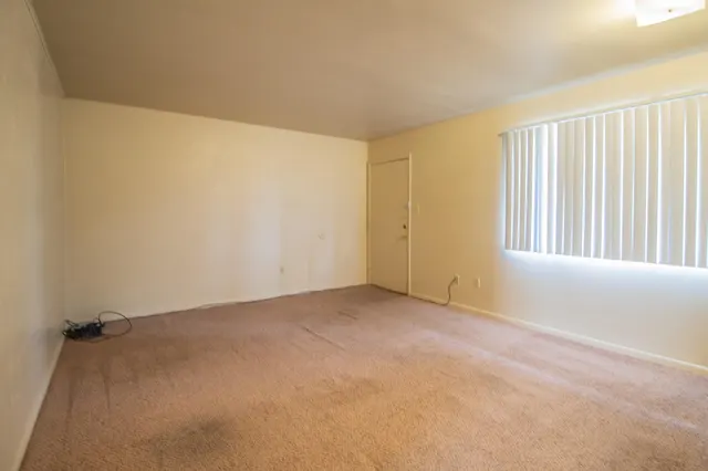 Photo 3 — 2500 W 26th Street 21, Plainview, TX 79072