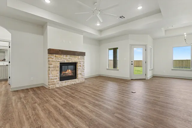 Photo 6 — 1009 N 5th Street, Wolfforth, TX 79382
