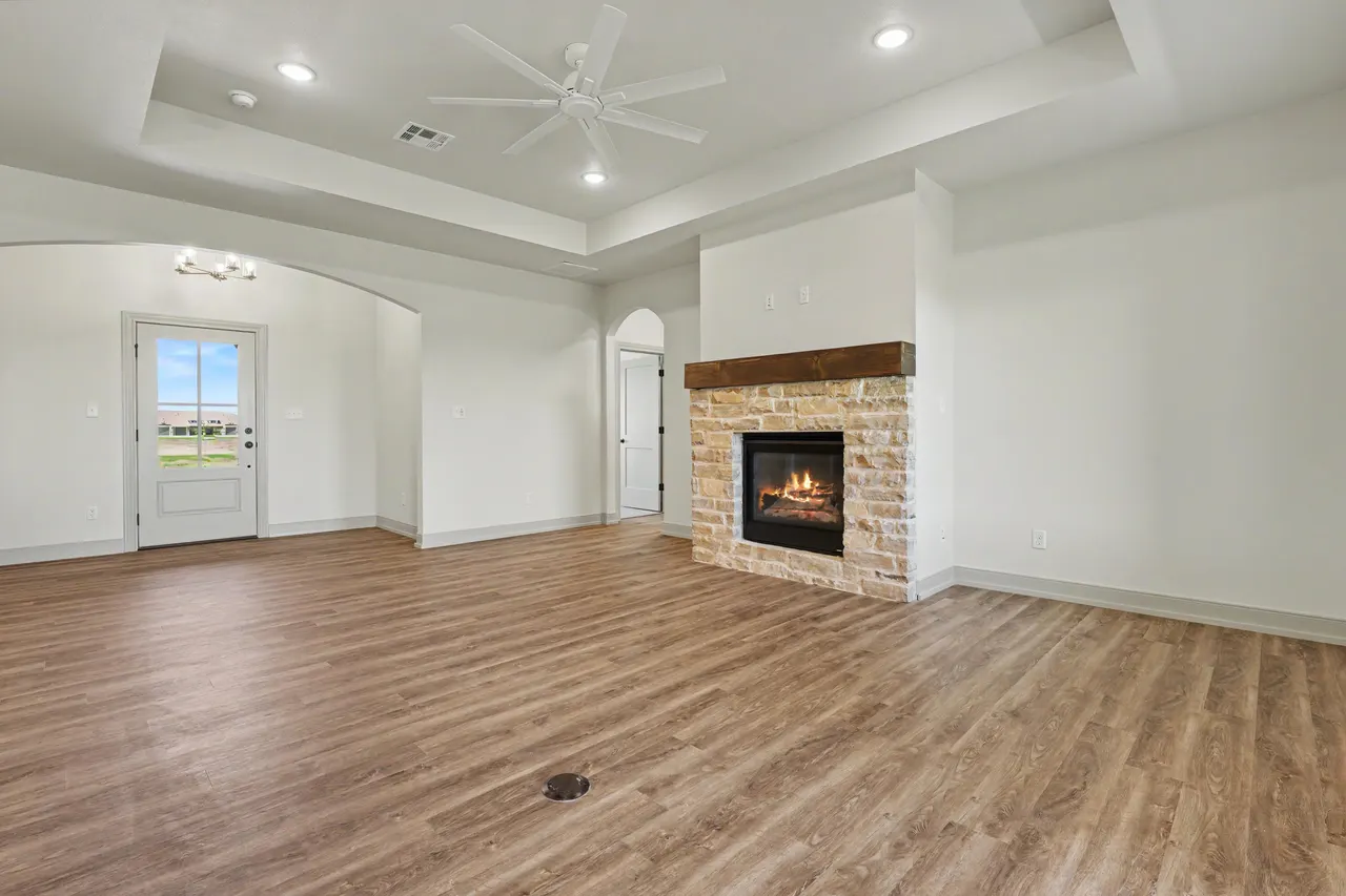 Photo 7 — 1009 N 5th Street, Wolfforth, TX 79382
