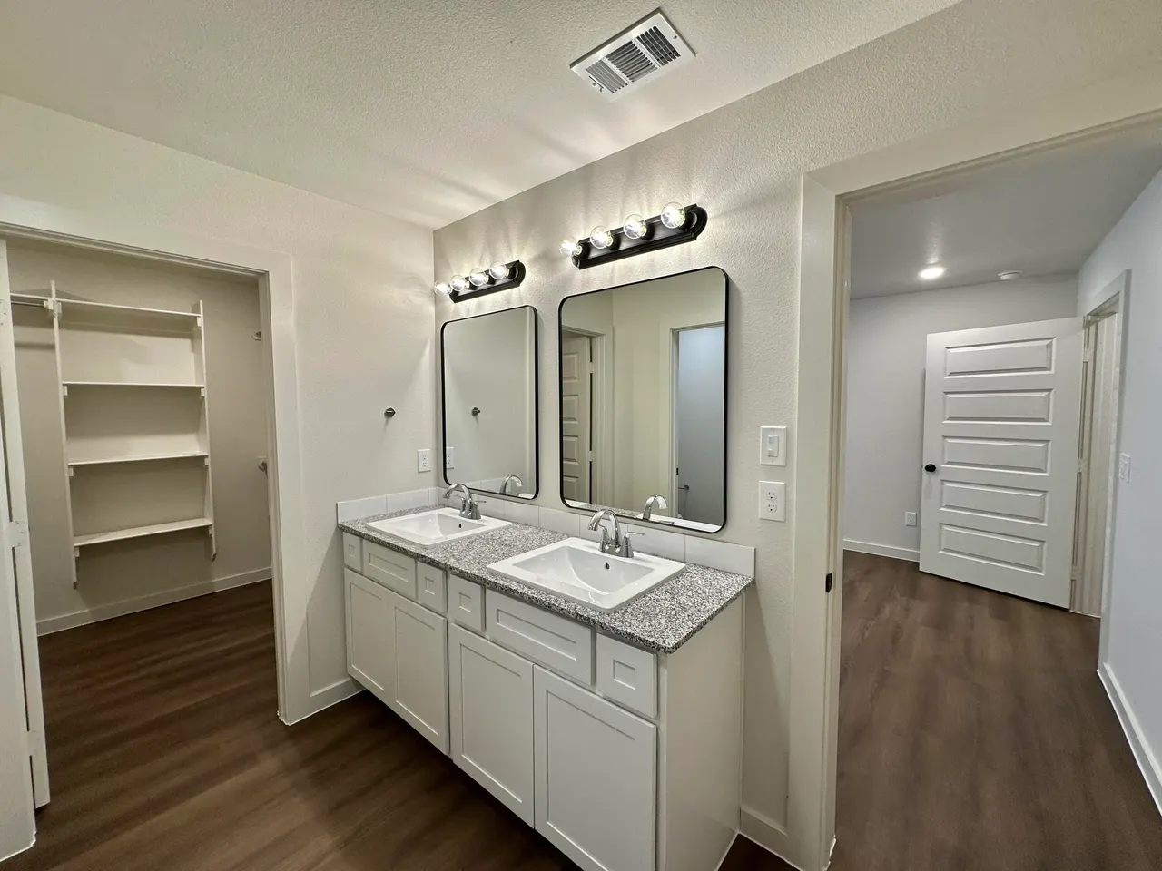 Photo 6 — 616 E 16th Street, Wolfforth, TX 79382