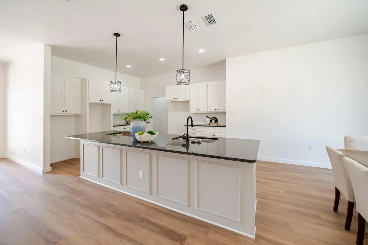 Photo 5 — 3807 94th Place, Lubbock, TX 79423