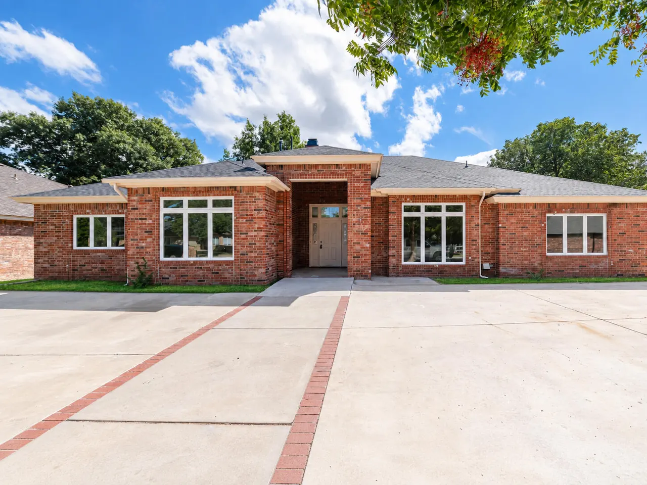 Photo 2 — 3807 94th Place, Lubbock, TX 79423
