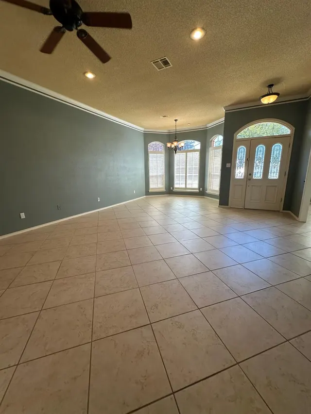 Photo 4 — 5236 84th Street, Lubbock, TX 79424