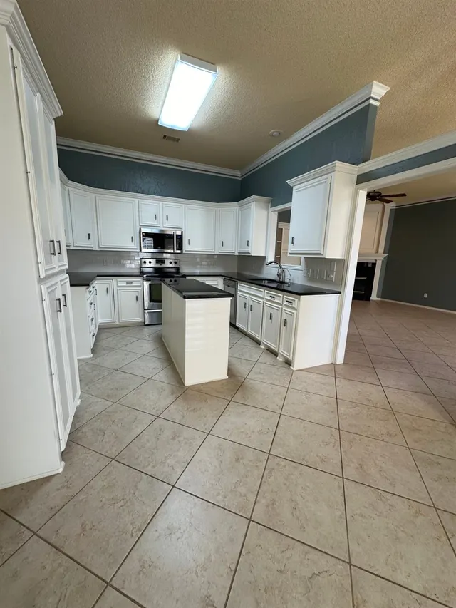 Photo 7 — 5236 84th Street, Lubbock, TX 79424