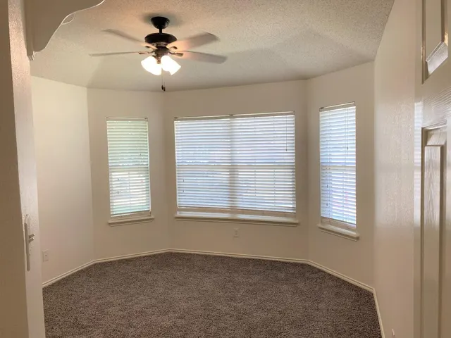 Photo 4 — 6521 8th Street, Lubbock, TX 79416