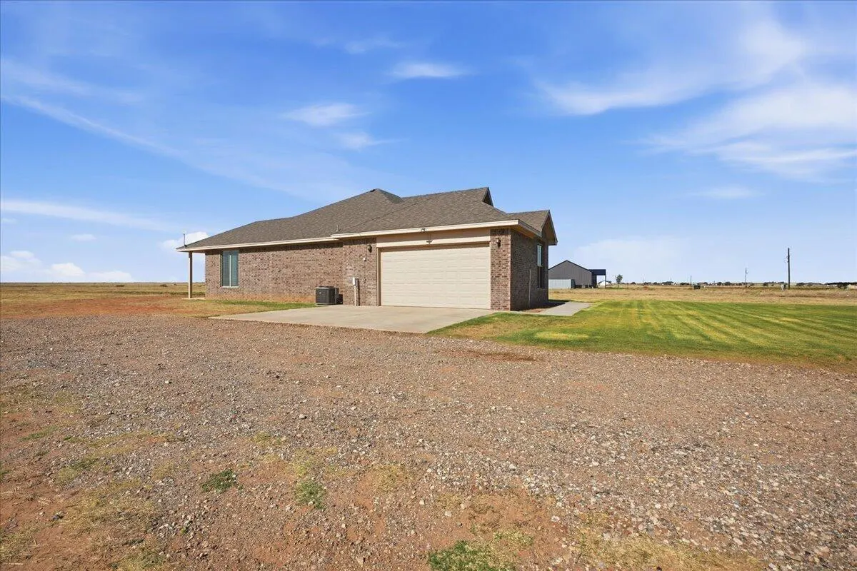 Photo 40 — 6846 Filly Road, Lubbock, TX 79407