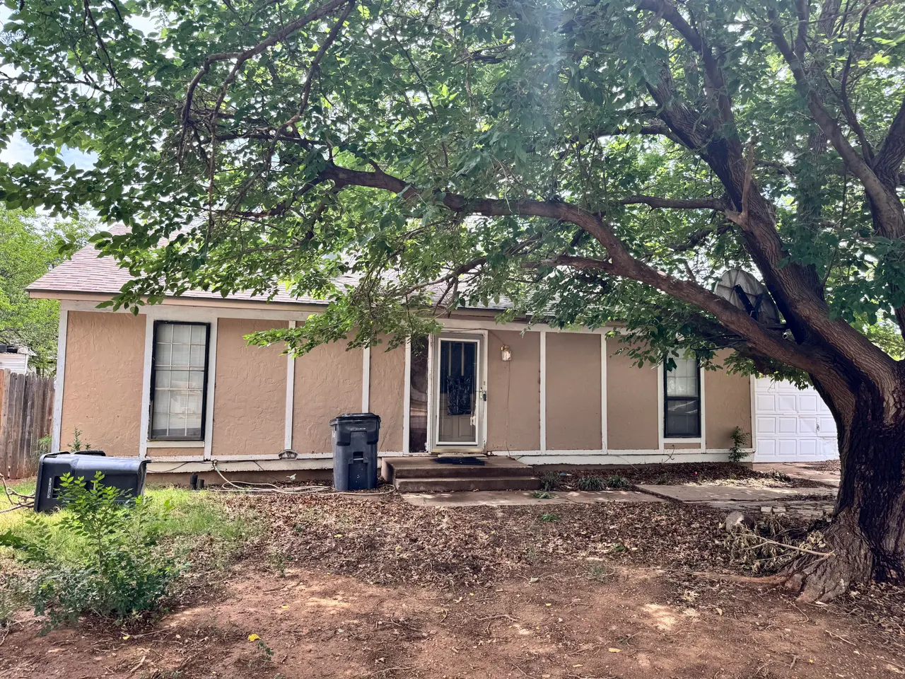 Photo 2 — 9125 Belton Drive, Lubbock, TX 79423