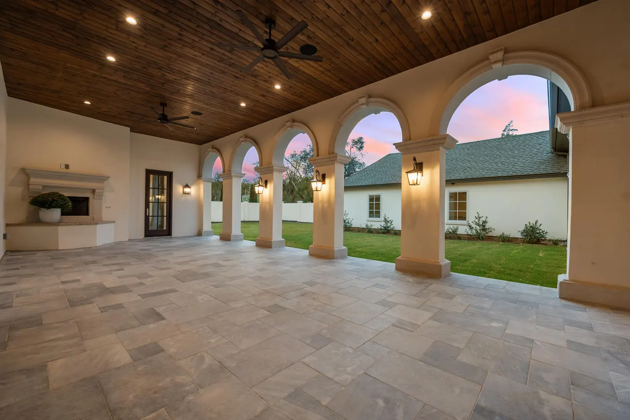 Photo 61 — 1902 Aberdeen Avenue, Lubbock, TX 79407
