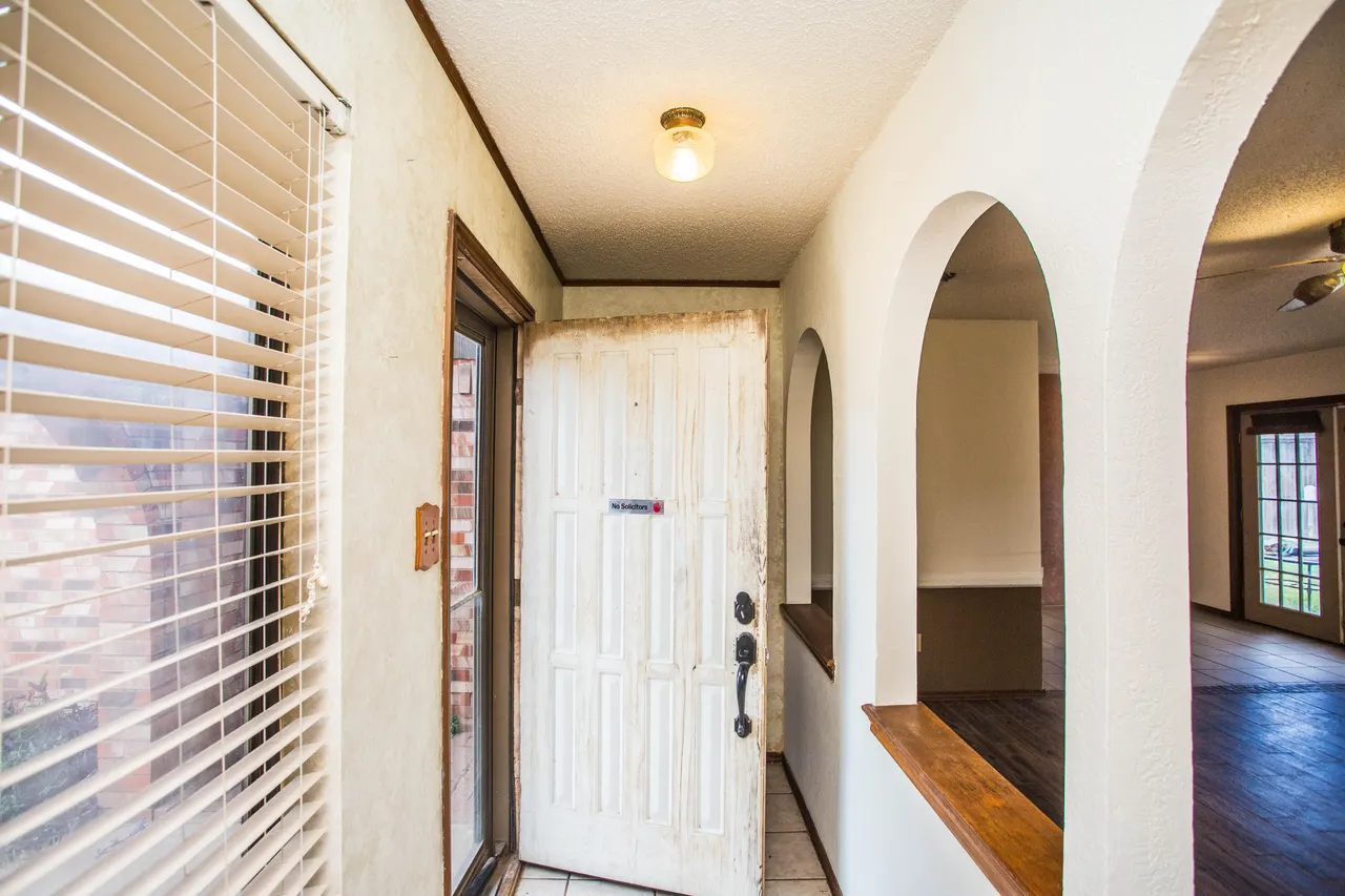 Photo 3 — 5708 1st Street, Lubbock, TX 79416