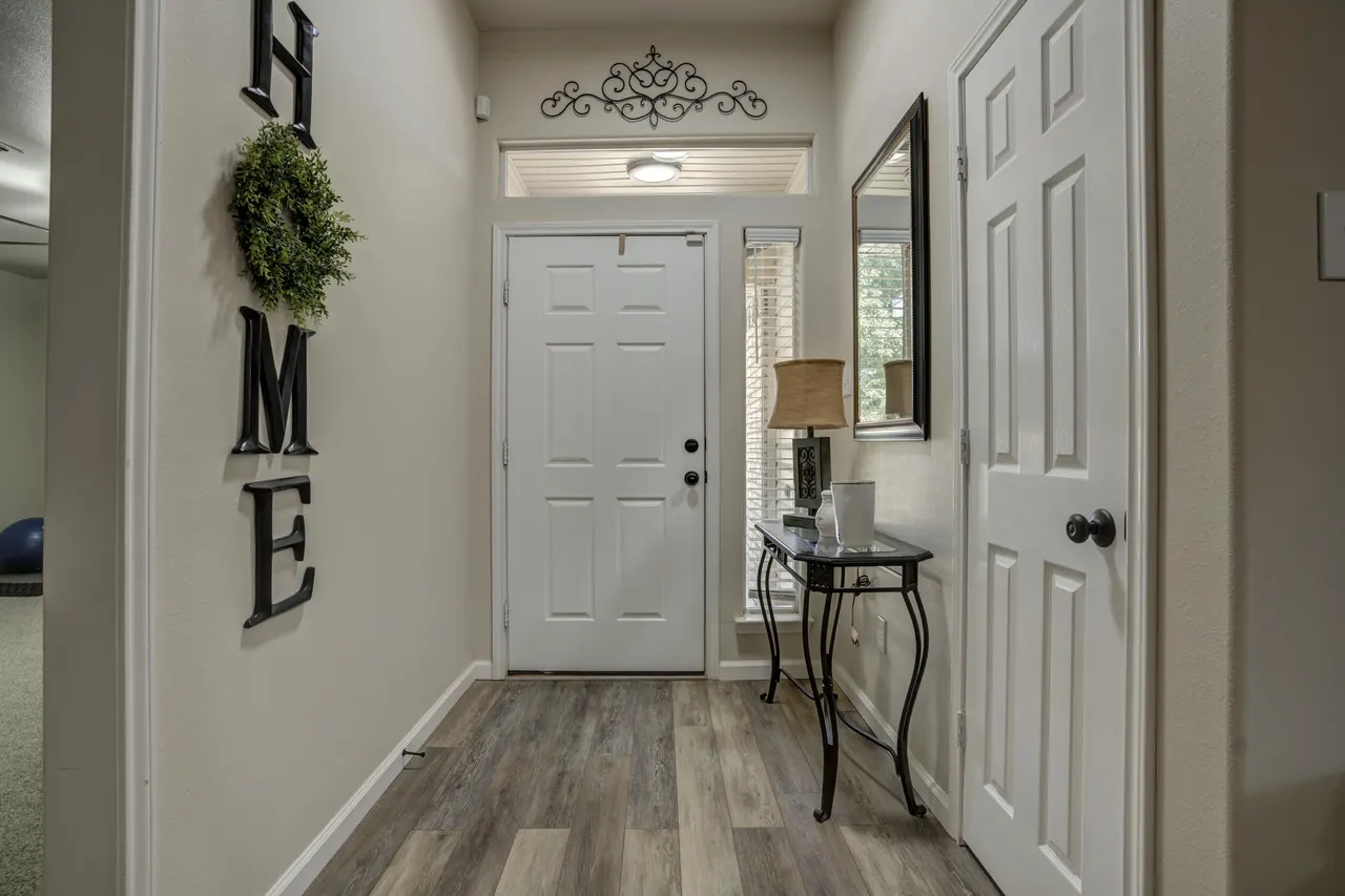 Photo 3 — 6619 36th Street, Lubbock, TX 79407