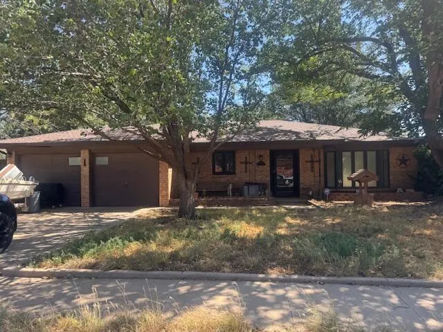 Front exterior — 8011 Clinton Avenue, Lubbock, TX 79424