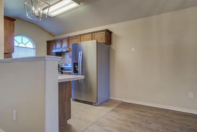 Photo 7 — 1715 100th Street, Lubbock, TX 79423