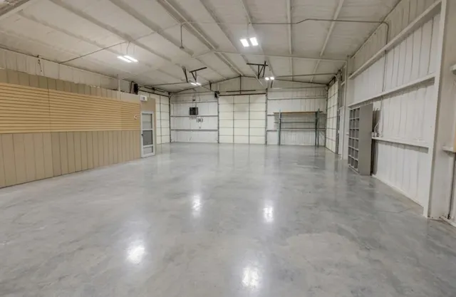 Photo 2 — 3002 N County Road 1640, Lubbock, TX 79416