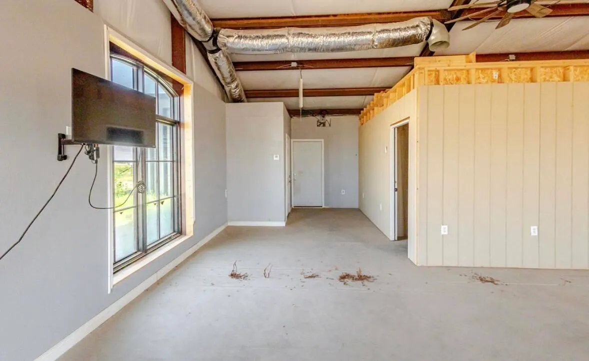 Photo 17 — 3002 N County Road 1640, Lubbock, TX 79416