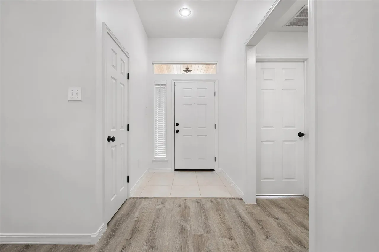 Photo 3 — 3413 Oakridge Avenue, Lubbock, TX 79407