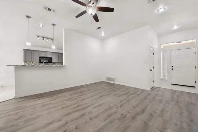 Photo 7 — 3413 Oakridge Avenue, Lubbock, TX 79407