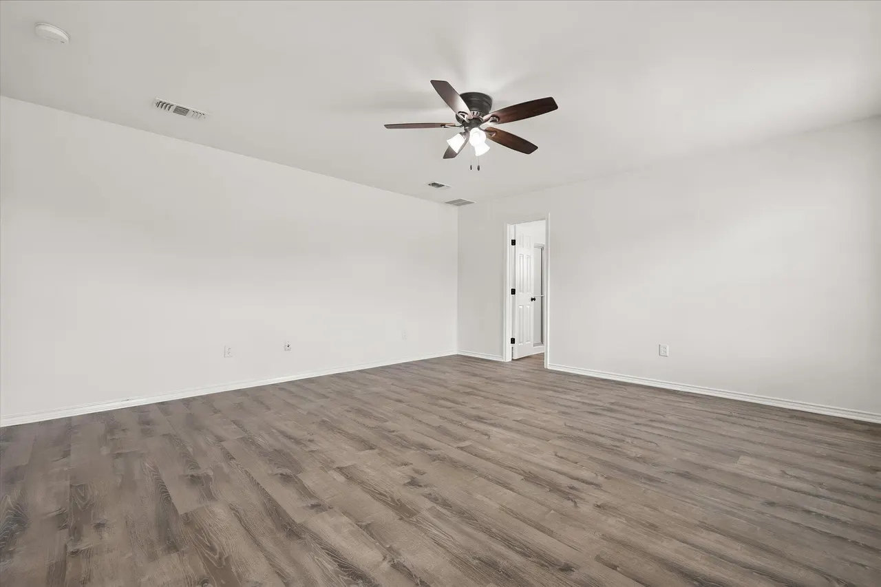 Photo 19 — 3413 Oakridge Avenue, Lubbock, TX 79407