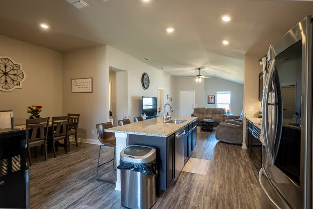 Photo 8 — 13705 Avenue T, Lubbock, TX 79423