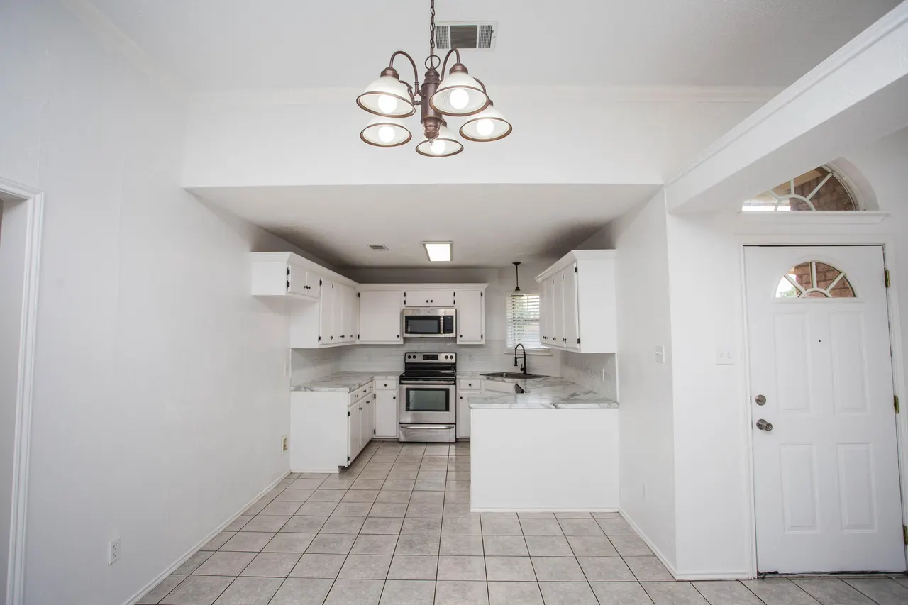 Photo 22 — 2714 87th Street, Lubbock, TX 79423