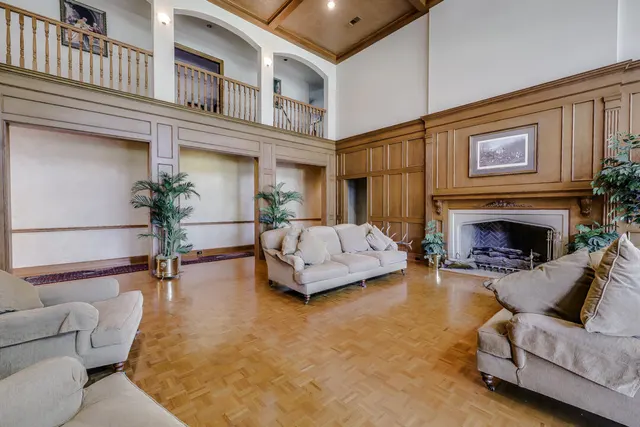 Photo 8 — 5102 19th Street, Lubbock, TX 79407