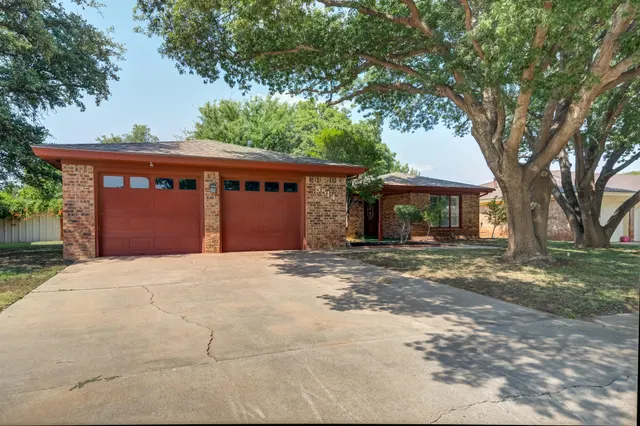 Photo 2 — 5514 68th Street, Lubbock, TX 79424
