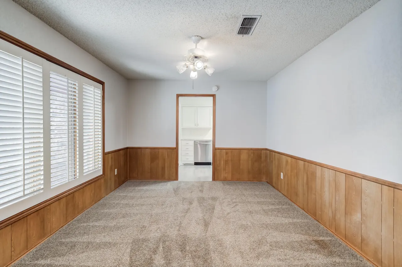 Photo 8 — 5514 68th Street, Lubbock, TX 79424