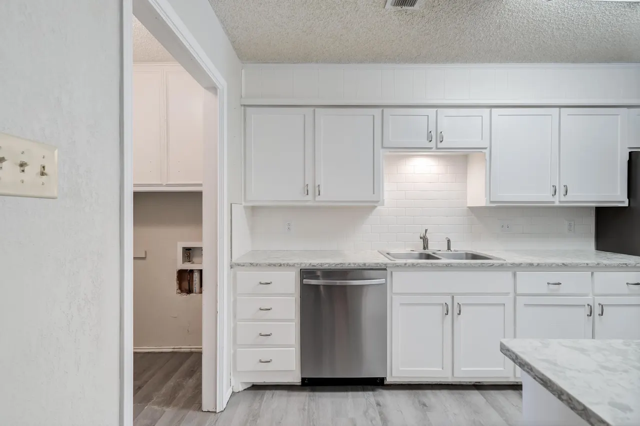 Photo 10 — 5514 68th Street, Lubbock, TX 79424