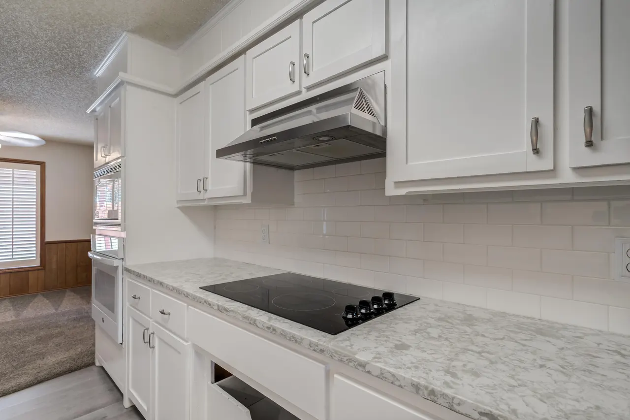 Photo 11 — 5514 68th Street, Lubbock, TX 79424