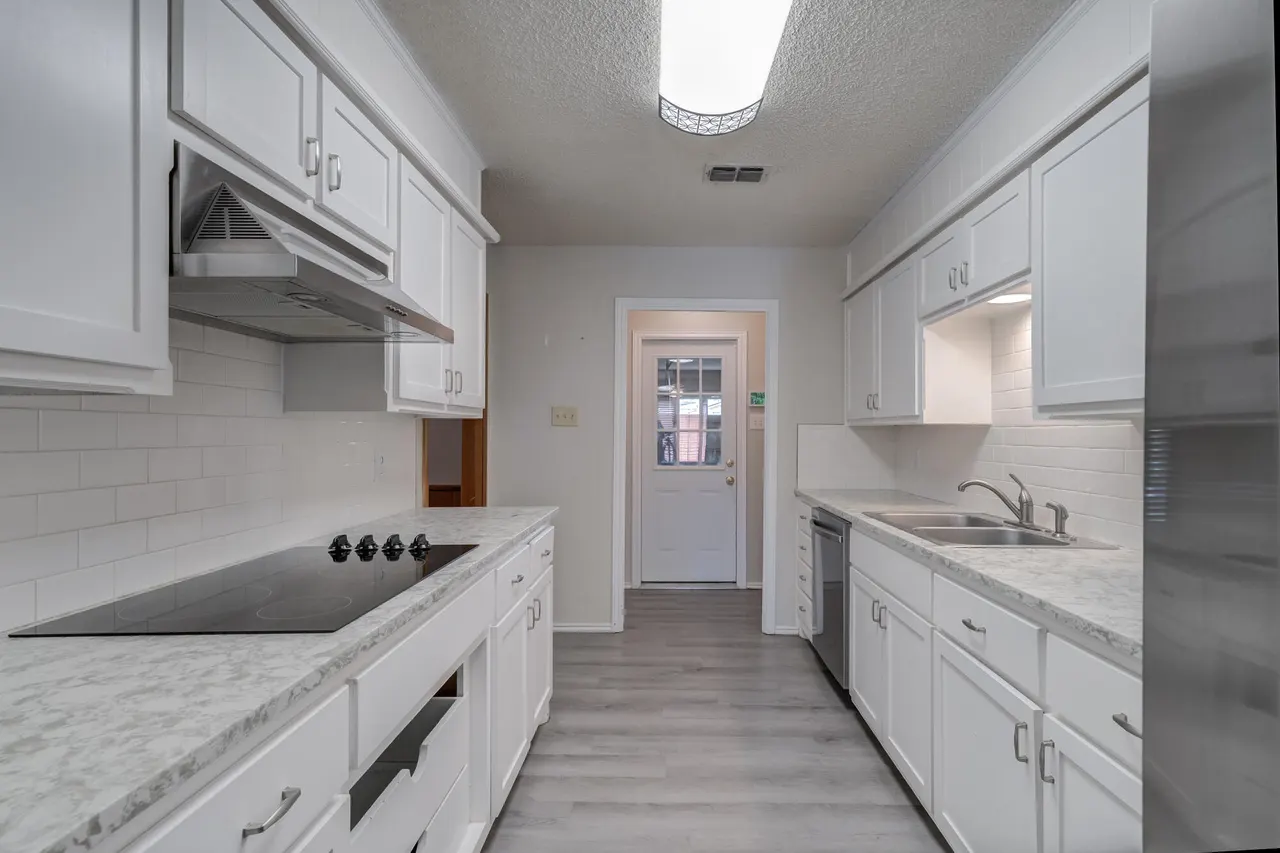 Photo 13 — 5514 68th Street, Lubbock, TX 79424