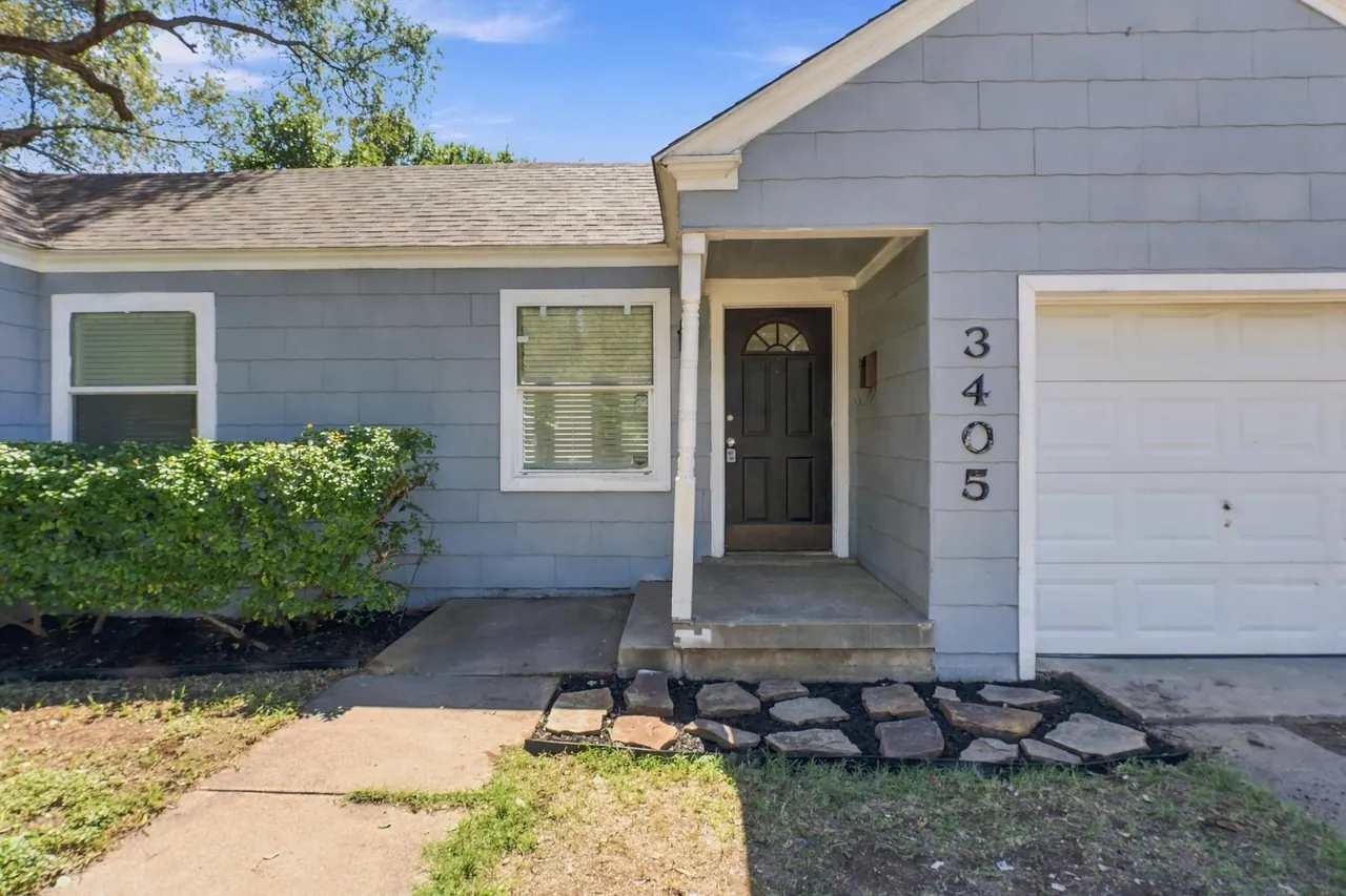 Photo 3 — 3405 29th Street, Lubbock, TX 79410