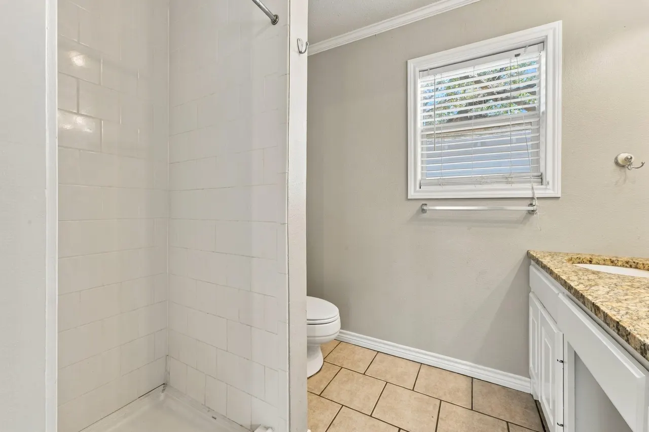 Photo 19 — 3405 29th Street, Lubbock, TX 79410