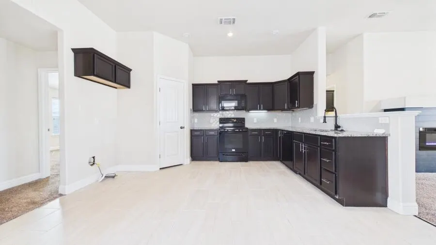 Photo 14 — 3707 Rochester Avenue, Lubbock, TX 79407