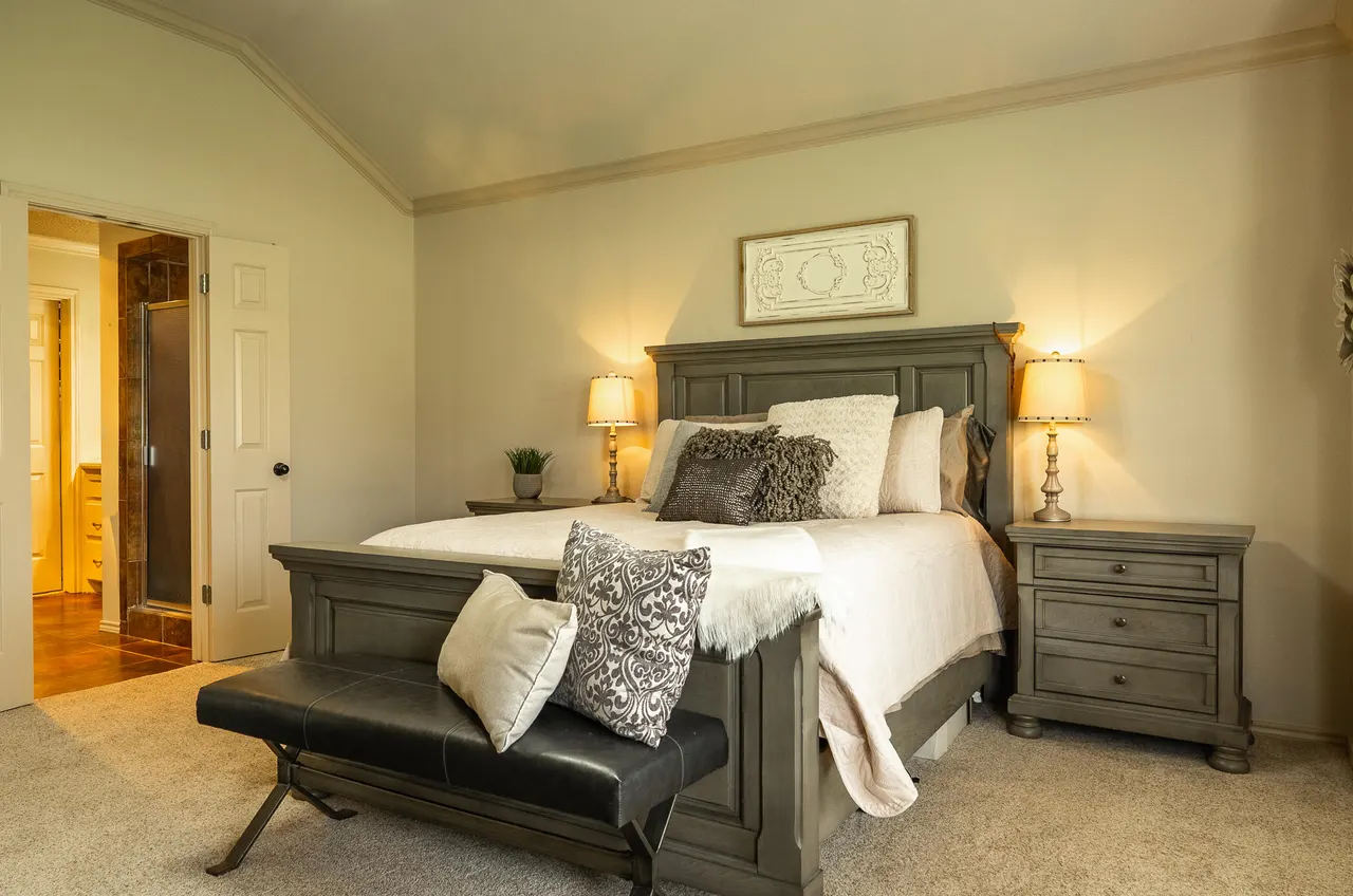 Photo 13 — 2102 Mesa Road, Lubbock, TX 79403