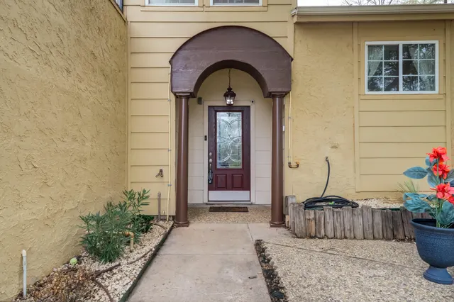 Photo 4 — 27 S Lakeshore Drive, Ransom Canyon, TX 79366