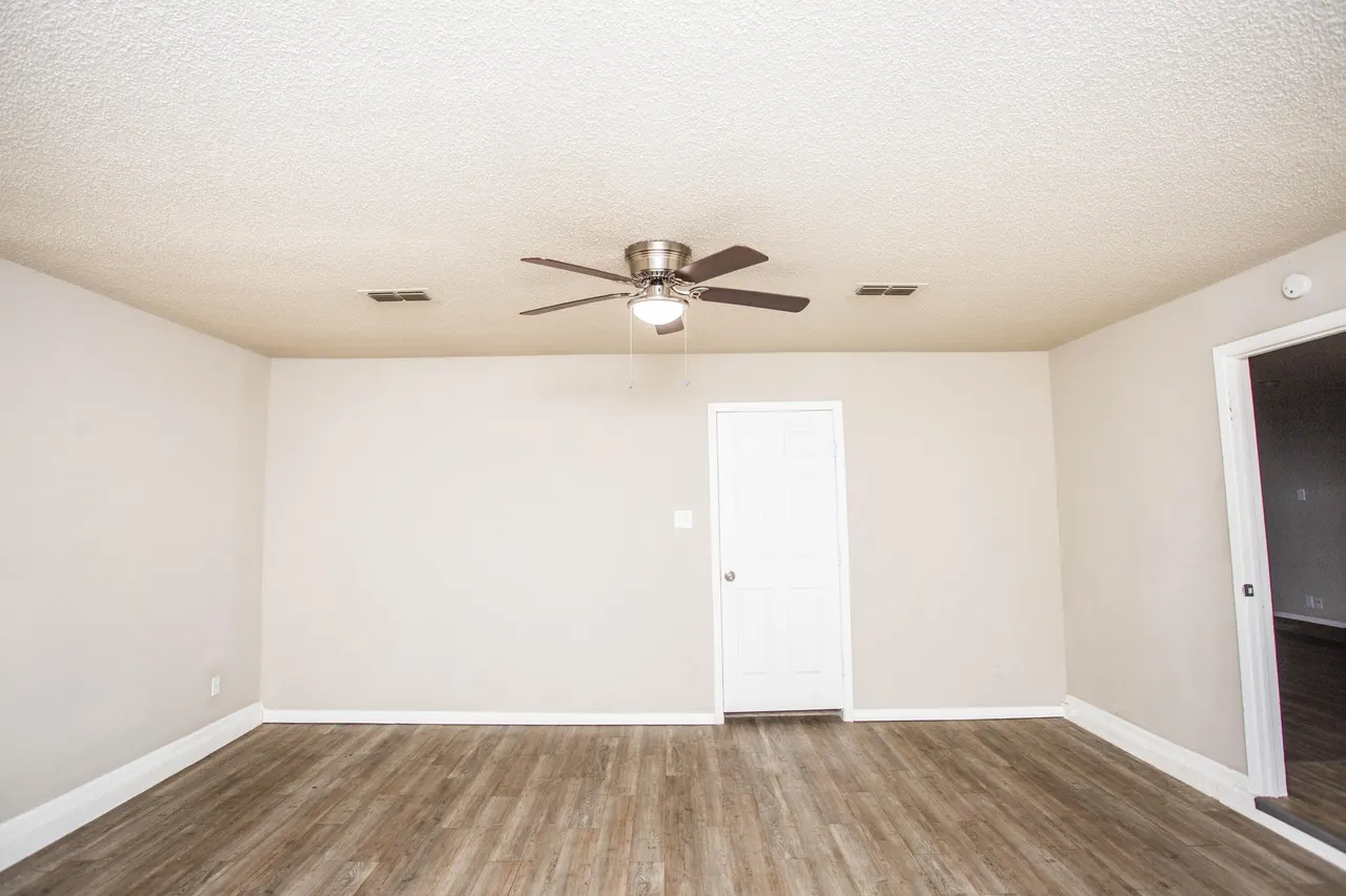 Photo 7 — 5506 3rd Street, Lubbock, TX 79416