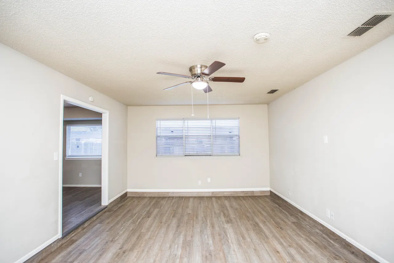 Photo 9 — 5506 3rd Street, Lubbock, TX 79416