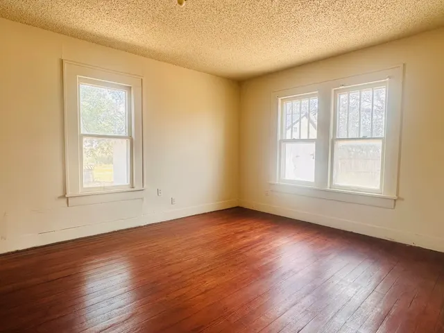Photo 7 — 516 W Virginia Street, Floydada, TX 79235