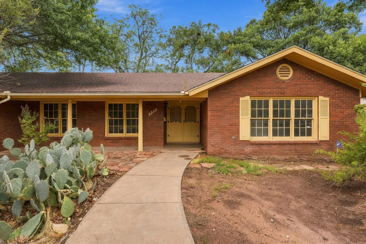 Photo 2 — 3410 61st Street, Lubbock, TX 79413
