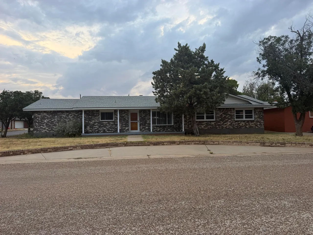 Front exterior — 2108 S 6th Street, Lamesa, TX 79331